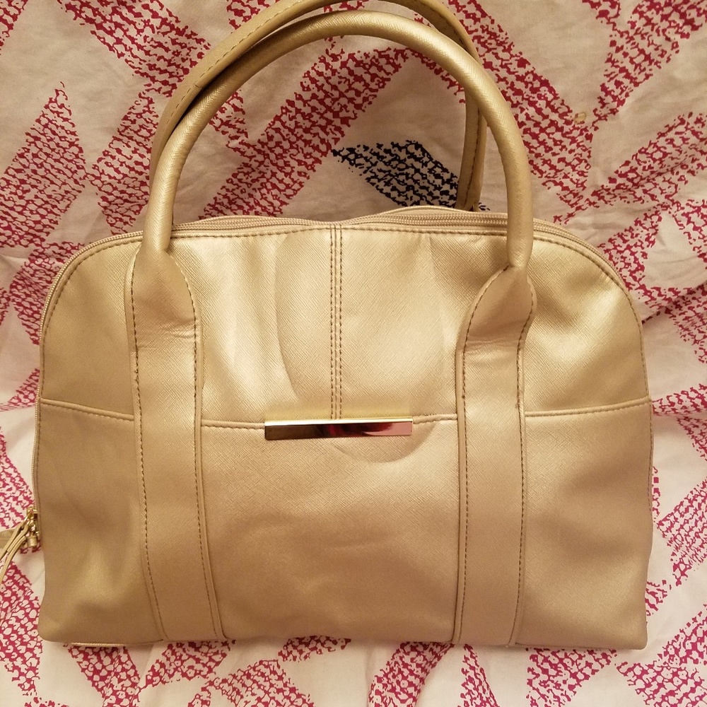 Hand bag